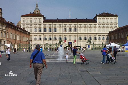 Turin, place du château
